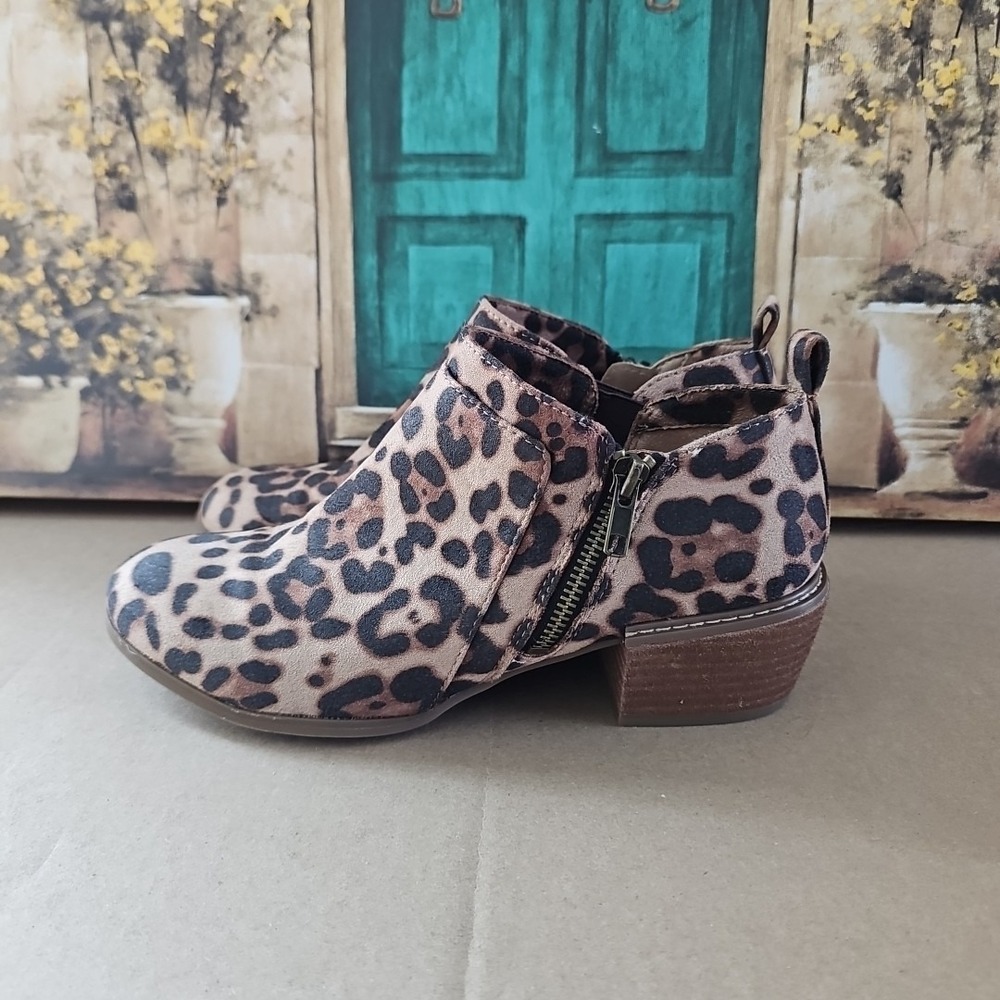 Soul Naturalizer Women's Dame Cheetah Ankle Shooties Boot Booties Size 8.5